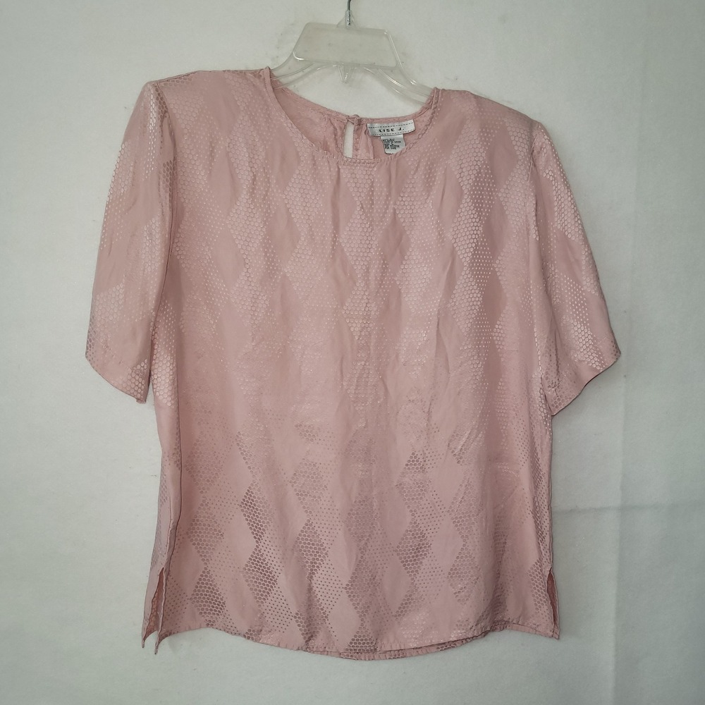Lise J. Pink Silk Diamond Jacquard Short Sleeve Blouse Top Size L Shoulder Pads‎